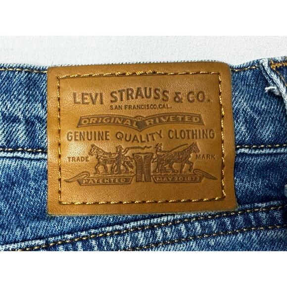 Levi's Women's Wedgie Straight Leg Button Fly Blue Denim Jeans - Size 29x26 - Picture 4 of 8